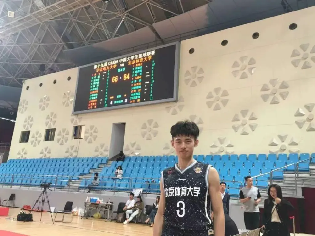 如何利用智能裁判数据提升篮球训练效果_1